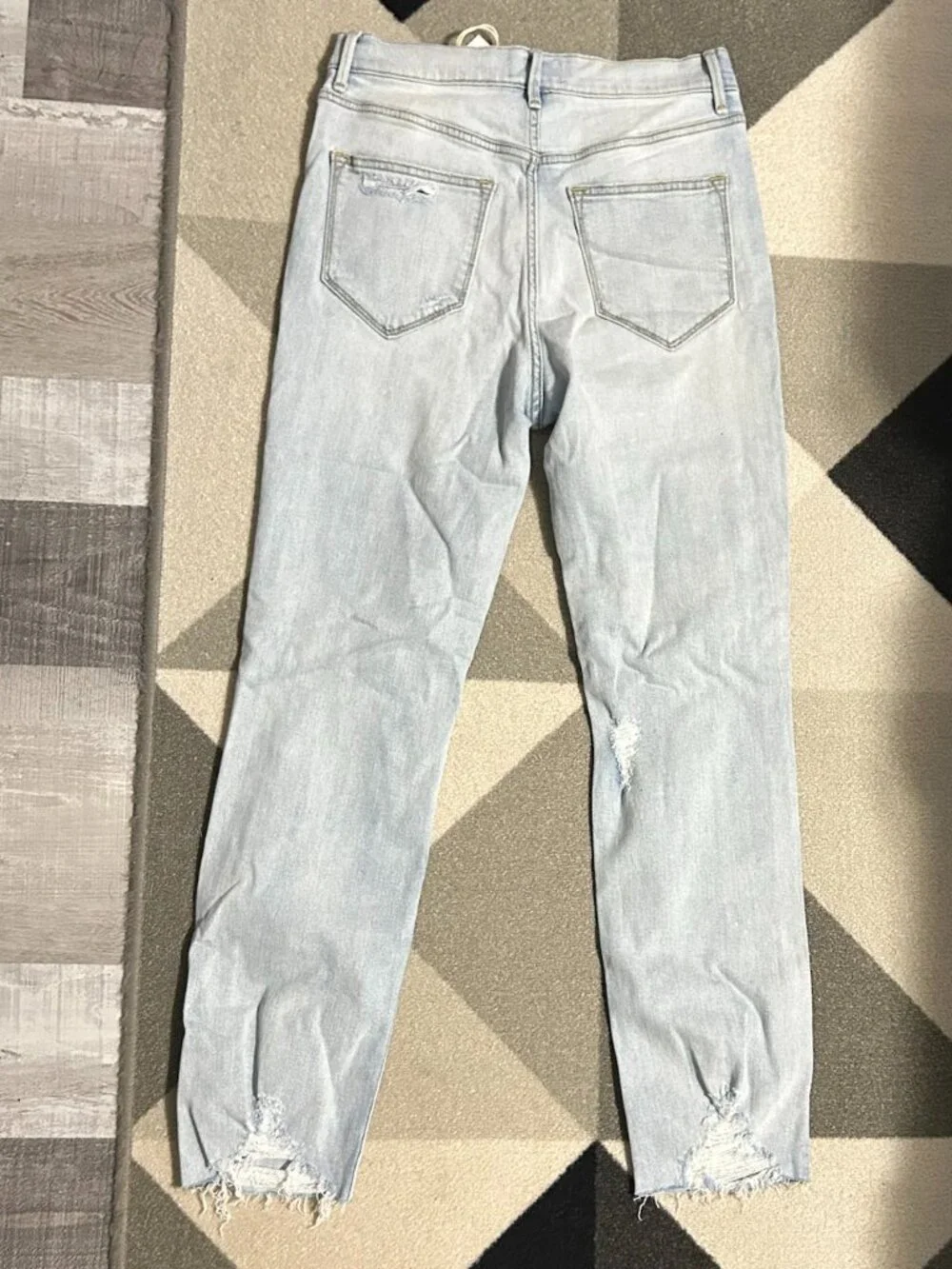NWT DRIFTWOOD Jordie BUTTON FLY Distressed/Raw Hem Jeans Women's Size 26‎